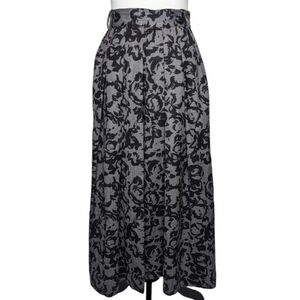 Vintage Escada gray black 100% wool skirt pockets long pleat button down size 36